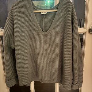 ARULA Green V-Neck Sweater